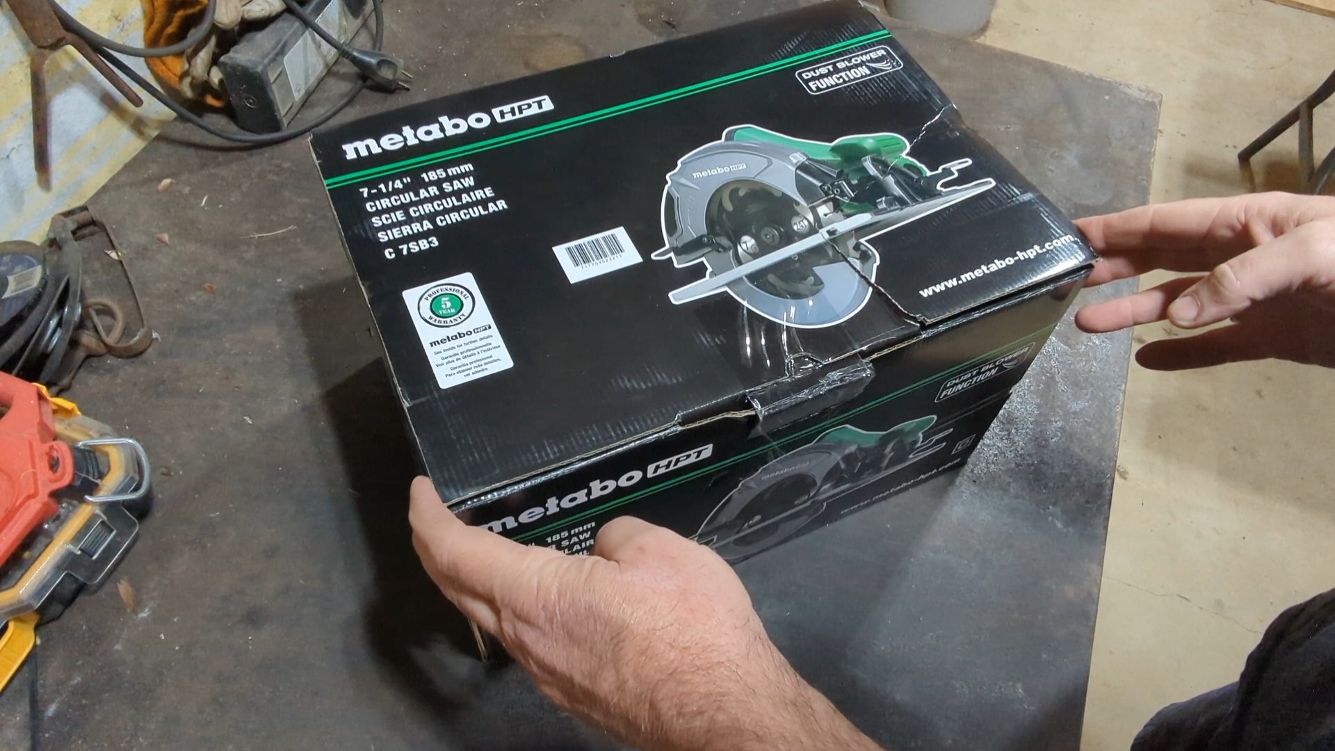 Watch Metabo HPT 7 1/4 inch corded circular saw on Amazon Live